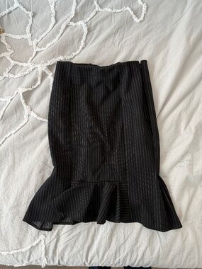 Express Pin striped black skirt w flare bottom
